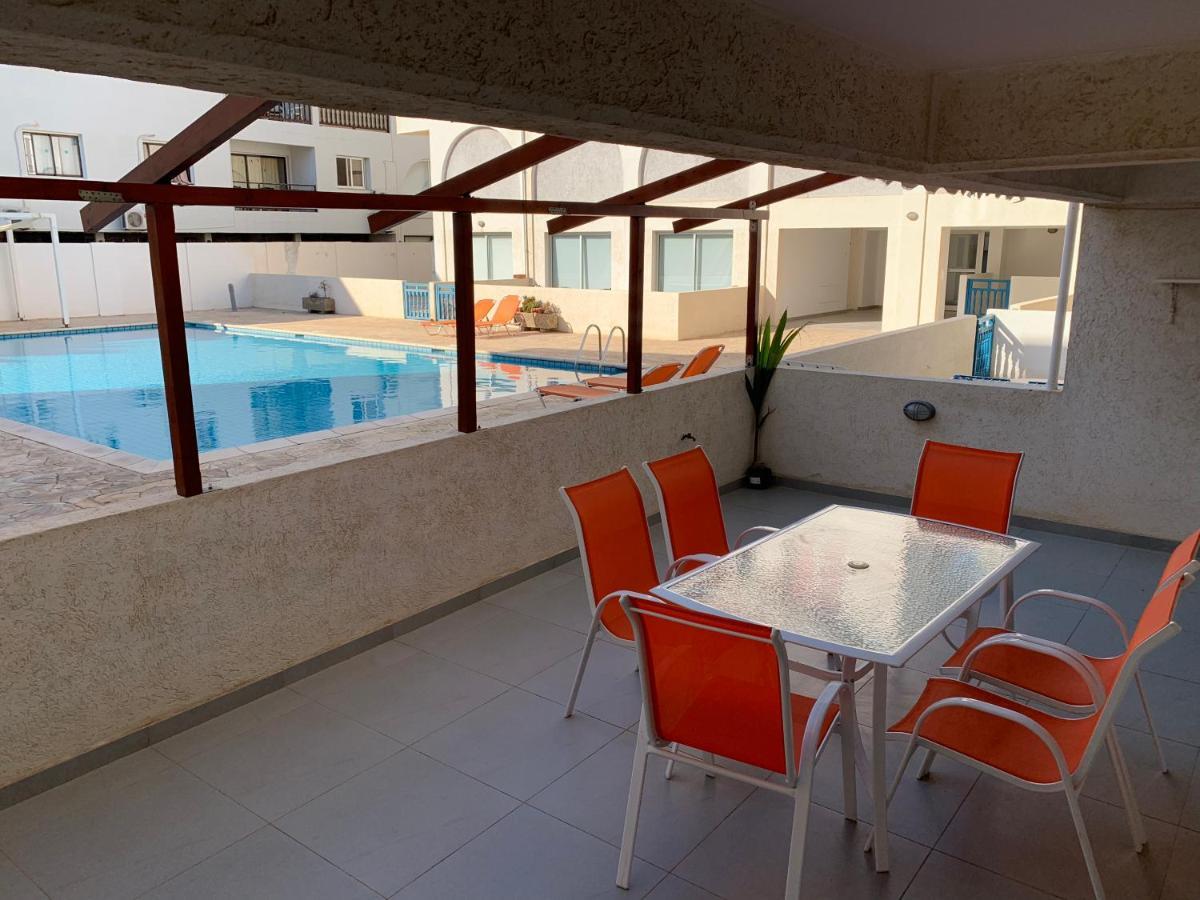 Napa Blue Apartment, Xxl Pool,In Hearth Of Ayia Napa Bagian luar foto